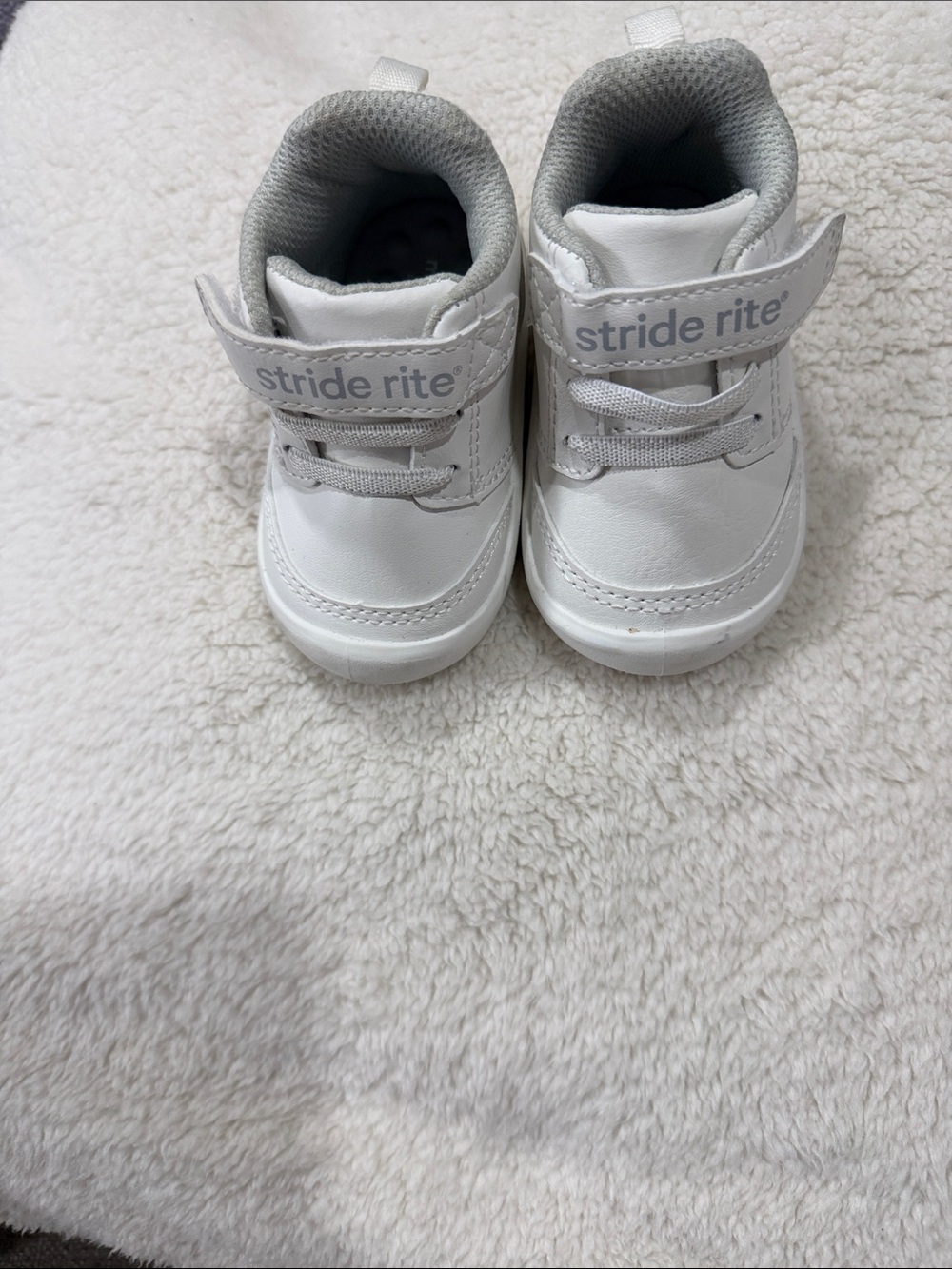 Stride Rite White Baby Walker Sneakers with Hook-and-Loop Strap